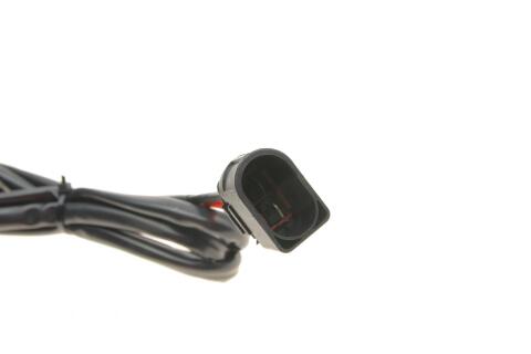 Вентилятор охлаждения двигателя Audi A6/VW Passat 1.6-3.0 97-05