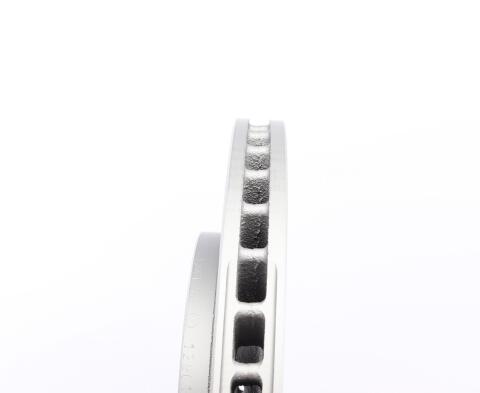 Диск гальмівний (задній) VW Golf IV/Bora 98-06 (256x22) (з покриттям) (з відвертаннями) (вент.)