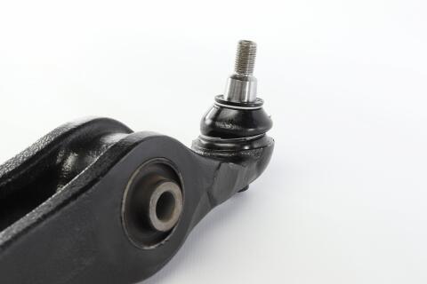 Важіль підвіски (передній/знизу) (L) Porsche Cayenne/VW Touareg 02-10