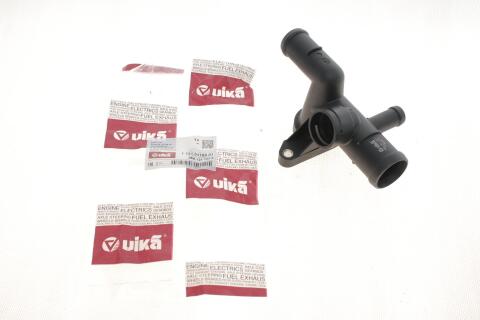 Фланець системи охолодження Audi A3/Skoda Octavia/VW Golf 96-10