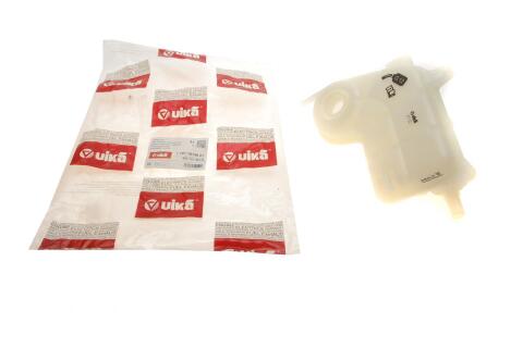 Бачок розширювальний Audi A6 97-05 Бачок розширювальний Audi A6 97-05