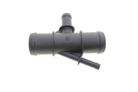 Фланець системи охолодження Skoda Fabia 2.0 99-08 Фланець системи охолодження Skoda Fabia 2.0 99-08