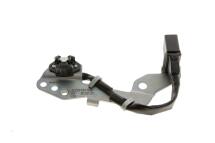 Датчик положення розподільного валу VW Golf IV/Passat B5 1.6 00-06 Датчик положення розподільного валу VW Golf IV/Passat B5 1.6 00-06