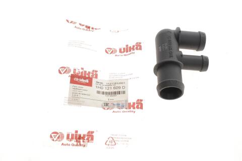 Фланец системы охлаждения VW Golf III 2.8VR6 92-97 Фланец системы охлаждения VW Golf III 2.8VR6 92-97