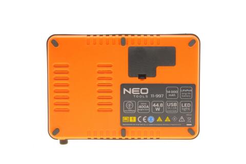 Пусковое устройство Jumpstarter (Powerbank 14 000 mAh/фонарь LED/компрессор 3.5 Bar) Пусковое устройство Jumpstarter (Powerbank 14 000 mAh/фонарь LED/компрессор 3.5 Bar)