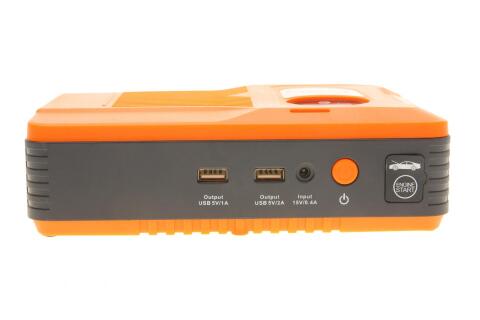 Пусковое устройство Jumpstarter (Powerbank 14 000 mAh/фонарь LED/компрессор 3.5 Bar) Пусковое устройство Jumpstarter (Powerbank 14 000 mAh/фонарь LED/компрессор 3.5 Bar)