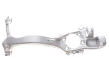 Кулак поворотний (цапфа) Audi A4 00-08 (R) (передня)