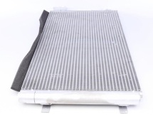 Радіатор кондиціонера Renault Fluence/Scenic III/Megane III 1.2-2.0 16V/1.5dCi-2.0dCi 08- Радіатор кондиціонера Renault Fluence/Scenic III/Megane III 1.2-2.0 16V/1.5dCi-2.0dCi 08-