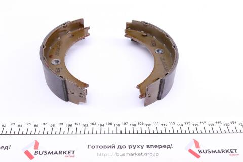 Колодки ручника MB Sprinter 408-416 (з пружинками) Колодки ручника MB Sprinter 408-416 (з пружинками)