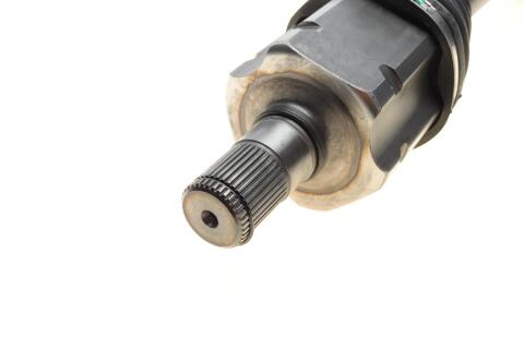 Піввісь VW Passat/Skoda Karoq 2.0 TDI/TSI 15- (L) (36x37x568) Піввісь VW Passat/Skoda Karoq 2.0 TDI/TSI 15- (L) (36x37x568)