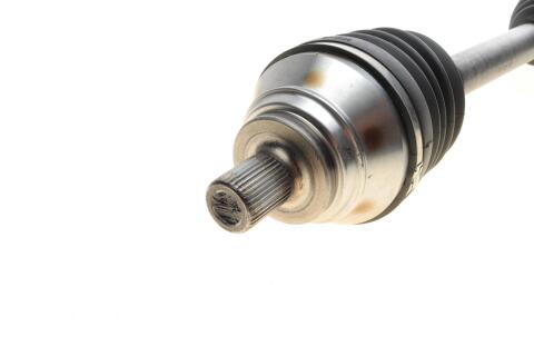 Піввісь VW Passat/Skoda Karoq 2.0 TDI/TSI 15- (L) (36x37x568) Піввісь VW Passat/Skoda Karoq 2.0 TDI/TSI 15- (L) (36x37x568)