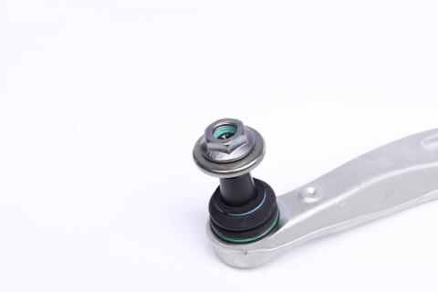 Важіль підвіски (передній/знизу) (R) Audi A4/A5 15-