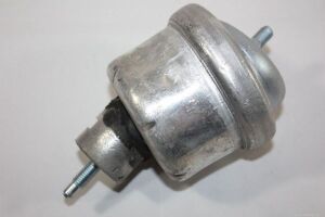 Опора, двигун