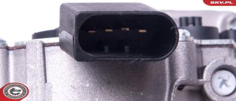 Трапеція склоочисників