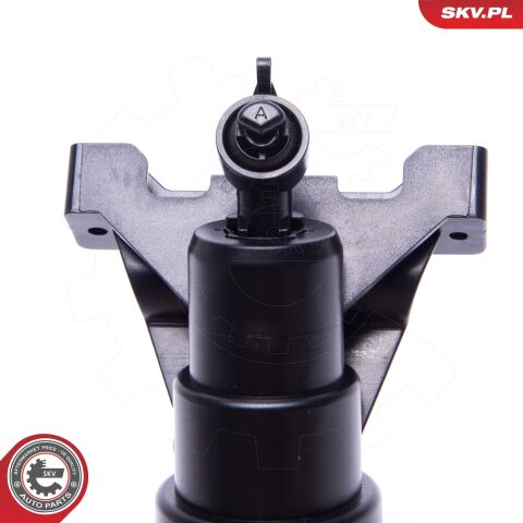 Форсунка подачі води для миття, система очищення фар