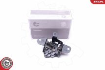 Замок кришки капота