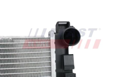 Радіатор охолодження двигуна Радіатор охолодження двигуна