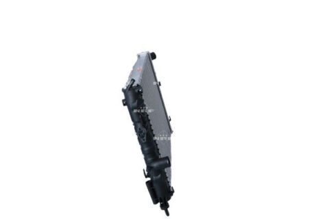 Радіатор охолодження двигуна