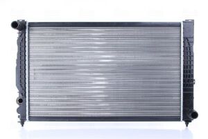 Радіатор охолодження двигуна