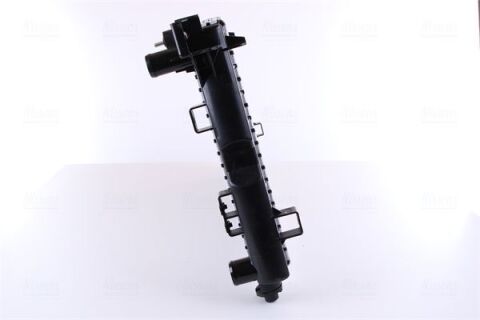 Радиатор охлаждения двигателя