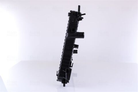 Радіатор охолодження двигуна Радіатор охолодження двигуна