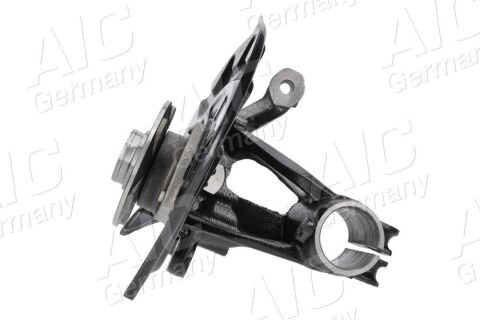 Кулак поворотнiй в зборi зi ступицею та кожухом