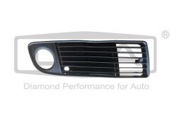 Решетка в бамп. передн. правая. AUDI A6 97-00