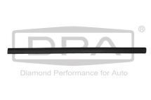 молдинг передніх правих дверей