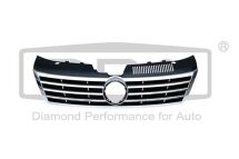 Решетка радиатора; без эмблемы; с полоской