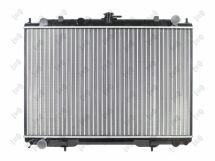 Радиатор охлаждения двигателя