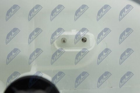 Компенсационный бак, охлаждающая жидкость 