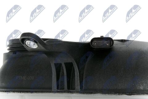 Компенсационный бак, охлаждающая жидкость Компенсационный бак, охлаждающая жидкость