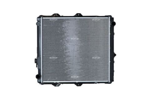Радіатор охолодження Toyota Hilux VI 2.5 D-4D 01-05 Радіатор охолодження Toyota Hilux VI 2.5 D-4D 01-05