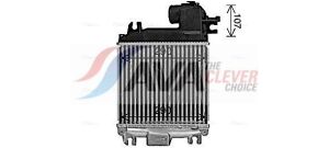 Інтеркулер HILUX VII 2.5, 3.0 04-