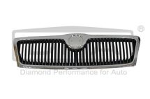 Решетка радиатора с хром накладкой без эмблемы