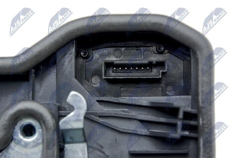 Замок двери Bmw 5 E60 Замок двери Bmw 5 E60