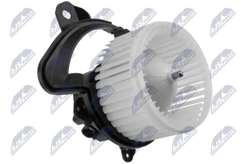 Компресор салону Fiat Grande Punto (10-) 1.2, (08-) 1.3D, Punto (13-) 0.9, Corsa D (09-14) 1.2, 1.3 Cdti Компресор салону Fiat Grande Punto (10-) 1.2, (08-) 1.3D, Punto (13-) 0.9, Corsa D (09-14) 1.2, 1.3 Cdti