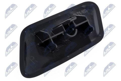 Накладка, бампер Toyota Camry 2017-2021