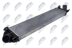 Охолоджувач наддувального повітря Volvo C30 (533)(06-12) 1.6D, C70 Ii (542)(08-09) 2.0D, S40 Ii (544)(05-12), 1.6D, V50 (545) (05-12)1.6D (Ac+