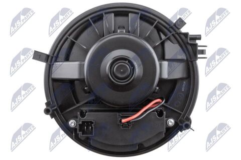 Компресор салону Eng.1.0-2.5 Audi A3,Q2,Q3;Vw Golf Vii,Passat B8,Touran,Tiguan; Skoda Karoq, Kodiaq, Octavia Iii, Superb Iii; Seat Ateca, Leon; 2012- Компресор салону Eng.1.0-2.5 Audi A3,Q2,Q3;Vw Golf Vii,Passat B8,Touran,Tiguan; Skoda Karoq, Kodiaq, Octavia Iii, Superb Iii; Seat Ateca, Leon; 2012-