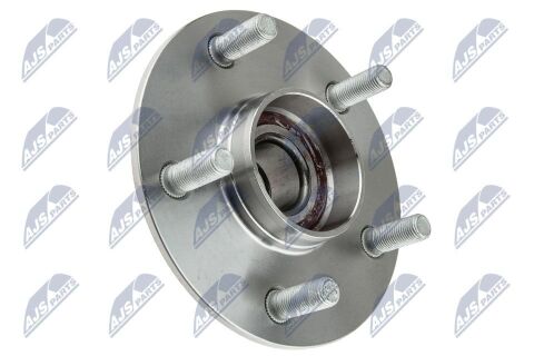 Ступица колеса Nissan Maxima A32 2.0, 3.0 95-00 Ступица колеса Nissan Maxima A32 2.0, 3.0 95-00
