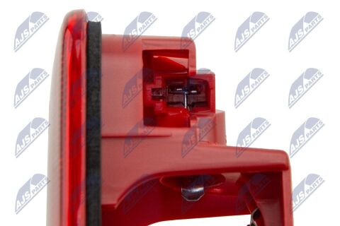 Дополнительный фонарь сигнал торможения Opel Vivaro 01-06, Movano 98-10, Nissan Interstar 02-10, Renault Master 98-10 Дополнительный фонарь сигнал торможения Opel Vivaro 01-06, Movano 98-10, Nissan Interstar 02-10, Renault Master 98-10