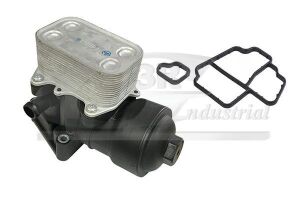 Масляный радиатор (с корпусом масляного фильтра) VW 1,6/2,0 TDI 2010-