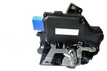 Замок дверей перед. лівий Skoda Roomster 1.2TDI,TSI,1.6TDI 10-15