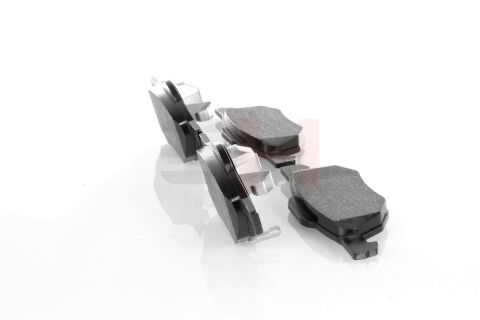 Гальмівні колодки дискові перед. Honda Accord 2.0, 2.4 2.2I-CTDI 02/03