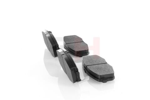 Комплект перед. гальм. колодок Hyundai I30 Kia CeeD Renault Laguna 1.4-2.0Lpg 10.04-
