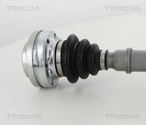 Полуось правая задняя BMW 1 E81 116i 07- Полуось правая задняя BMW 1 E81 116i 07-
