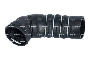 Патрубок інтеркулера (L) BMW X5 (E70)/X6 (E71/E72) 07- M57 D30