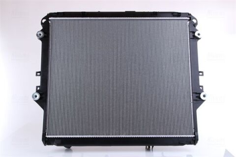 Радіатор системи охолодження двигуна Toyota Fortuner 2.8 D 15–, Hilux VIII 2.4, 2.8 D 15–