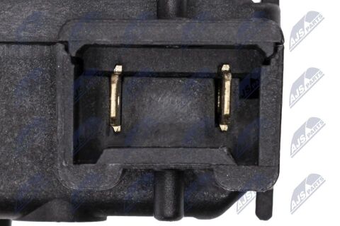 Замок кришки багажника